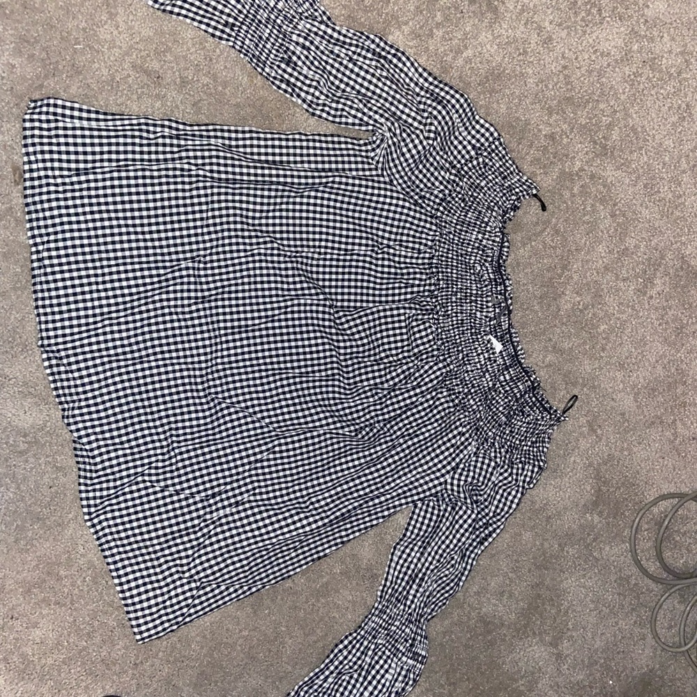 Black and white patterned top